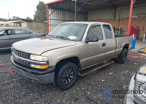 2000 Chevrolet Silverado 1500 z USA, uszkodzony, nr VIN 2GCEK19T9Y1331453